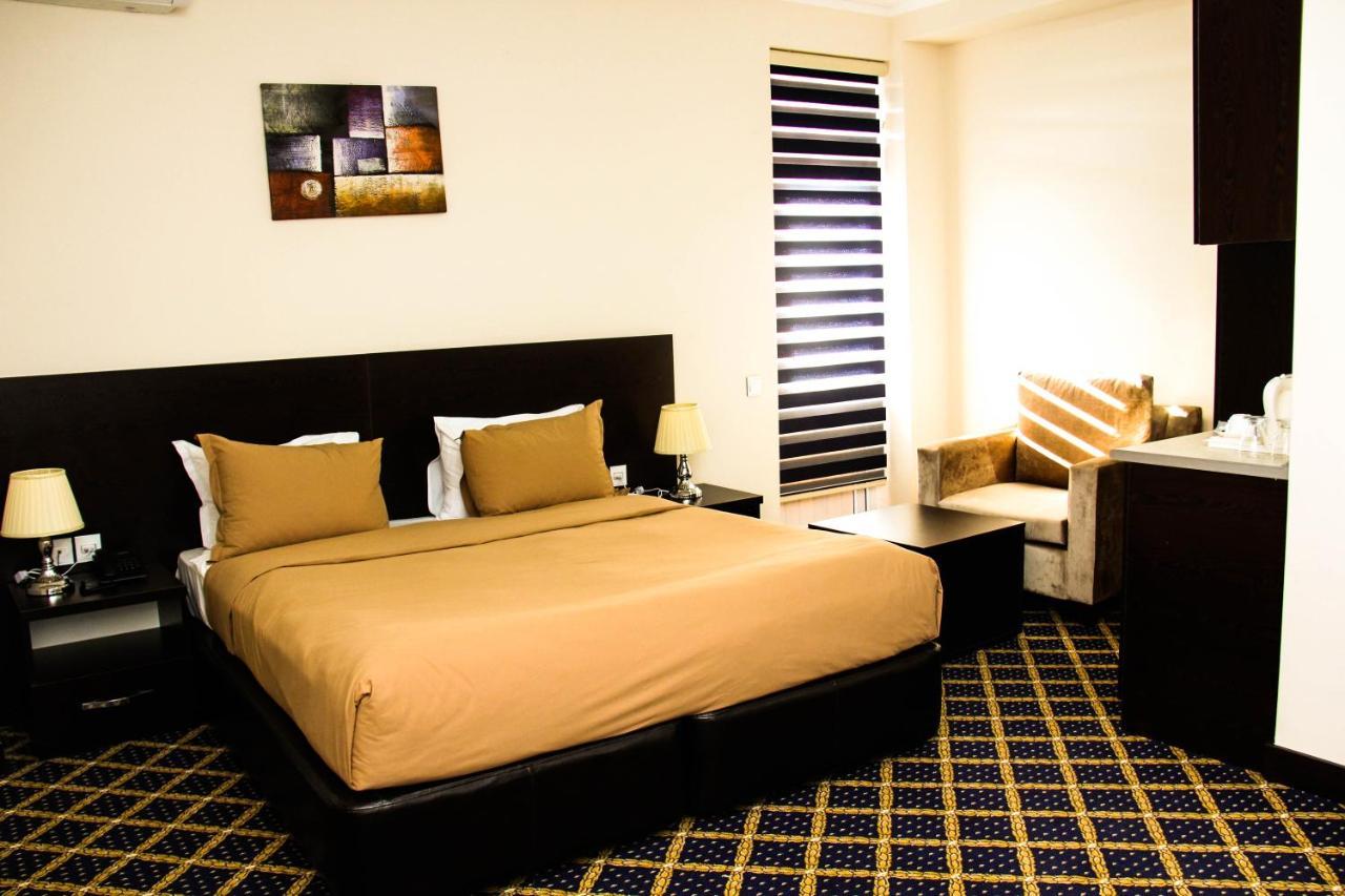 Kristal Hotel Masazir Zewnętrze zdjęcie